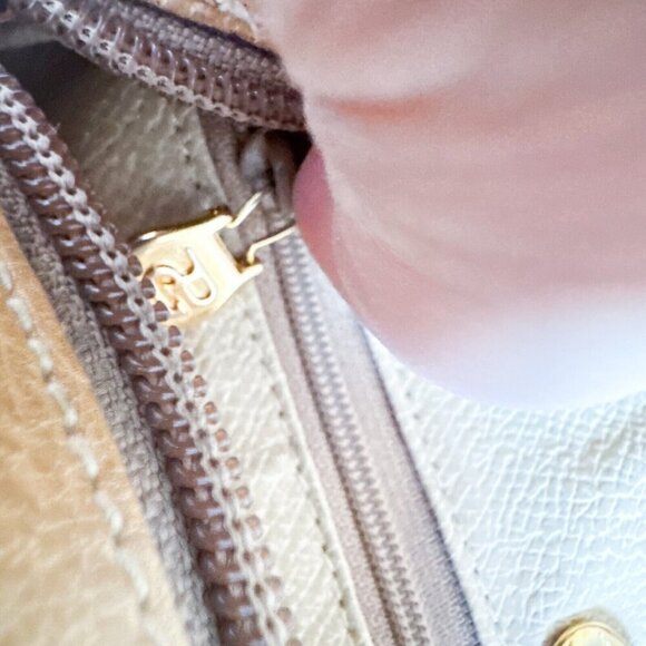 Vintage Paulo Gucci Light Beige Coated Canvas Leather Trim Crossbody Camera bag - Picture 16 of 16